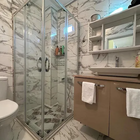 Vilă With Private Pool